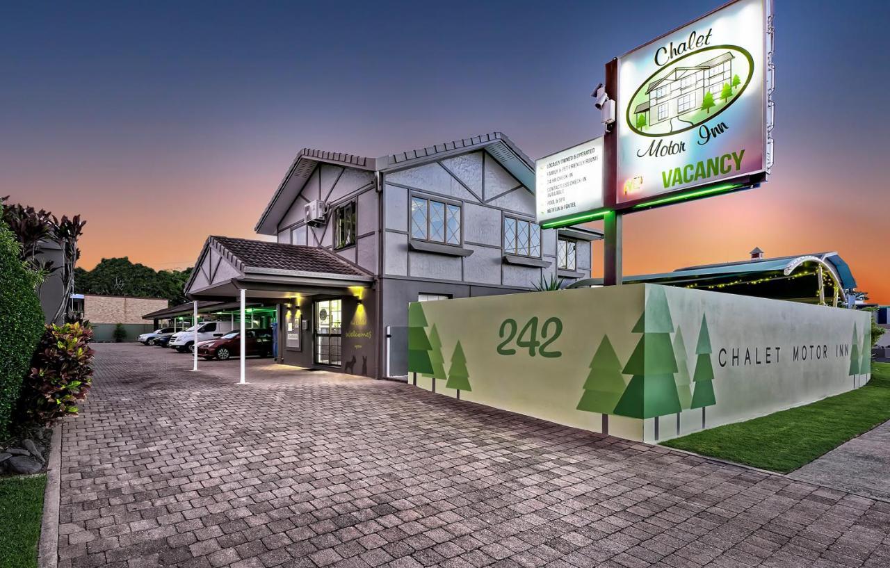 Chalet Motor Inn Bundaberg Esterno foto
