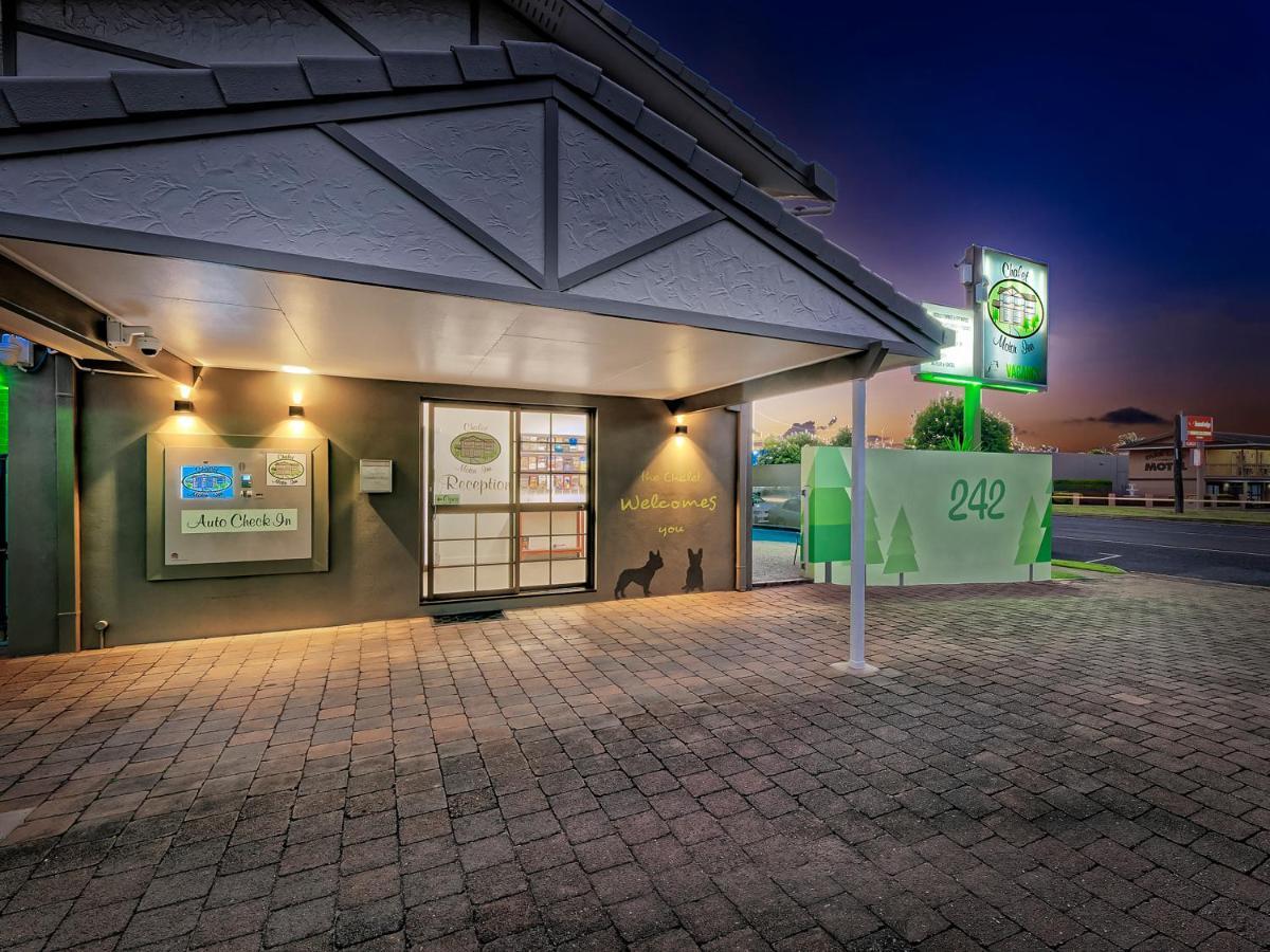 Chalet Motor Inn Bundaberg Esterno foto