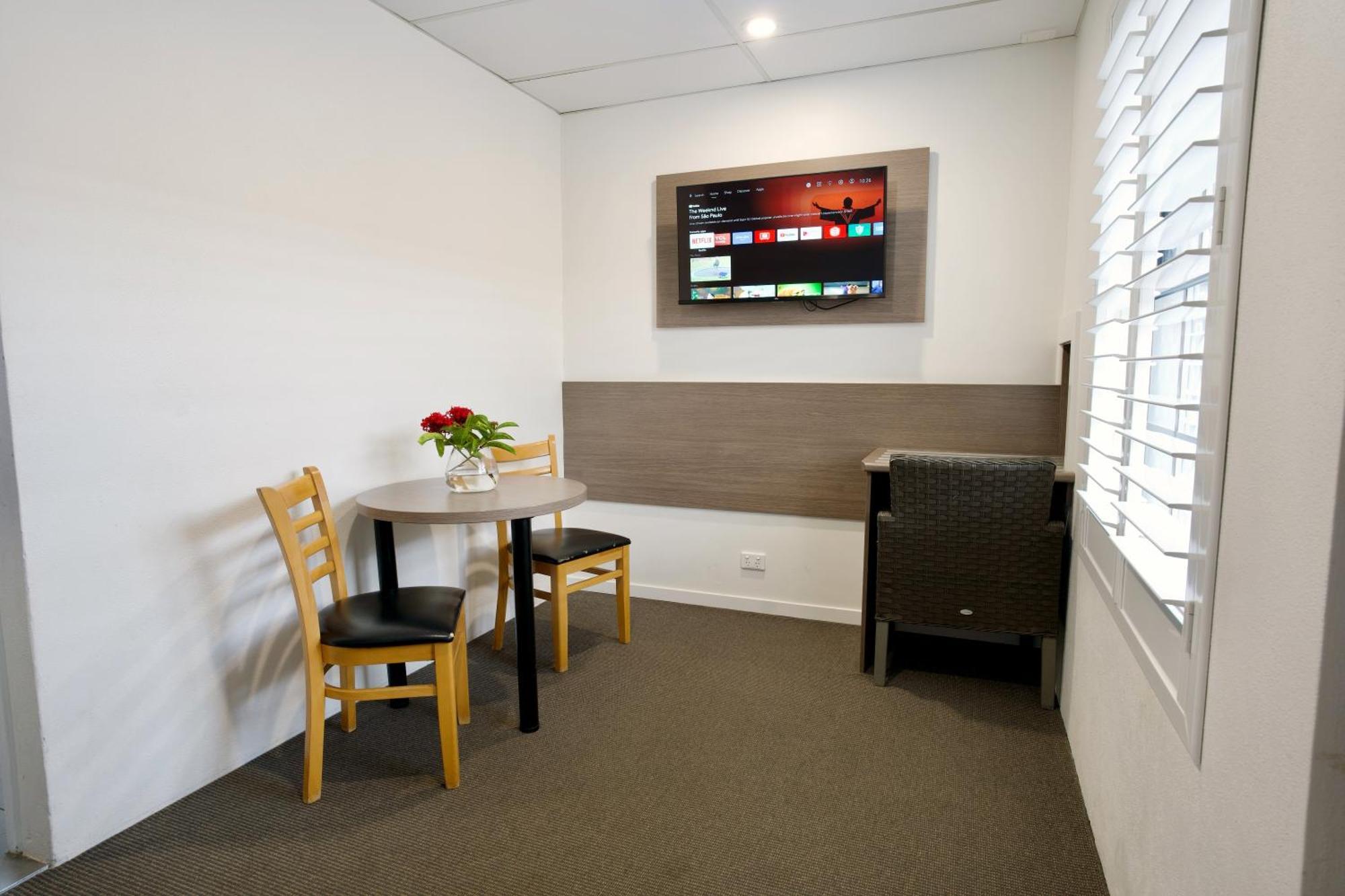Chalet Motor Inn Bundaberg Esterno foto